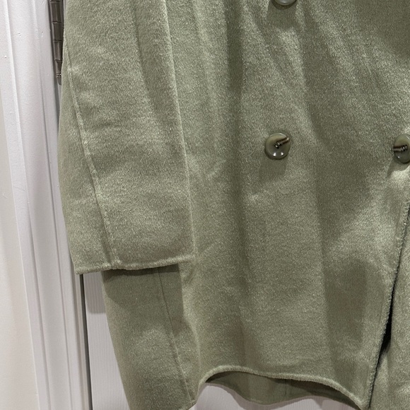 Sage Green 100% Wool Double-Breasted Women's Coat NWT - Picture 8 of 15